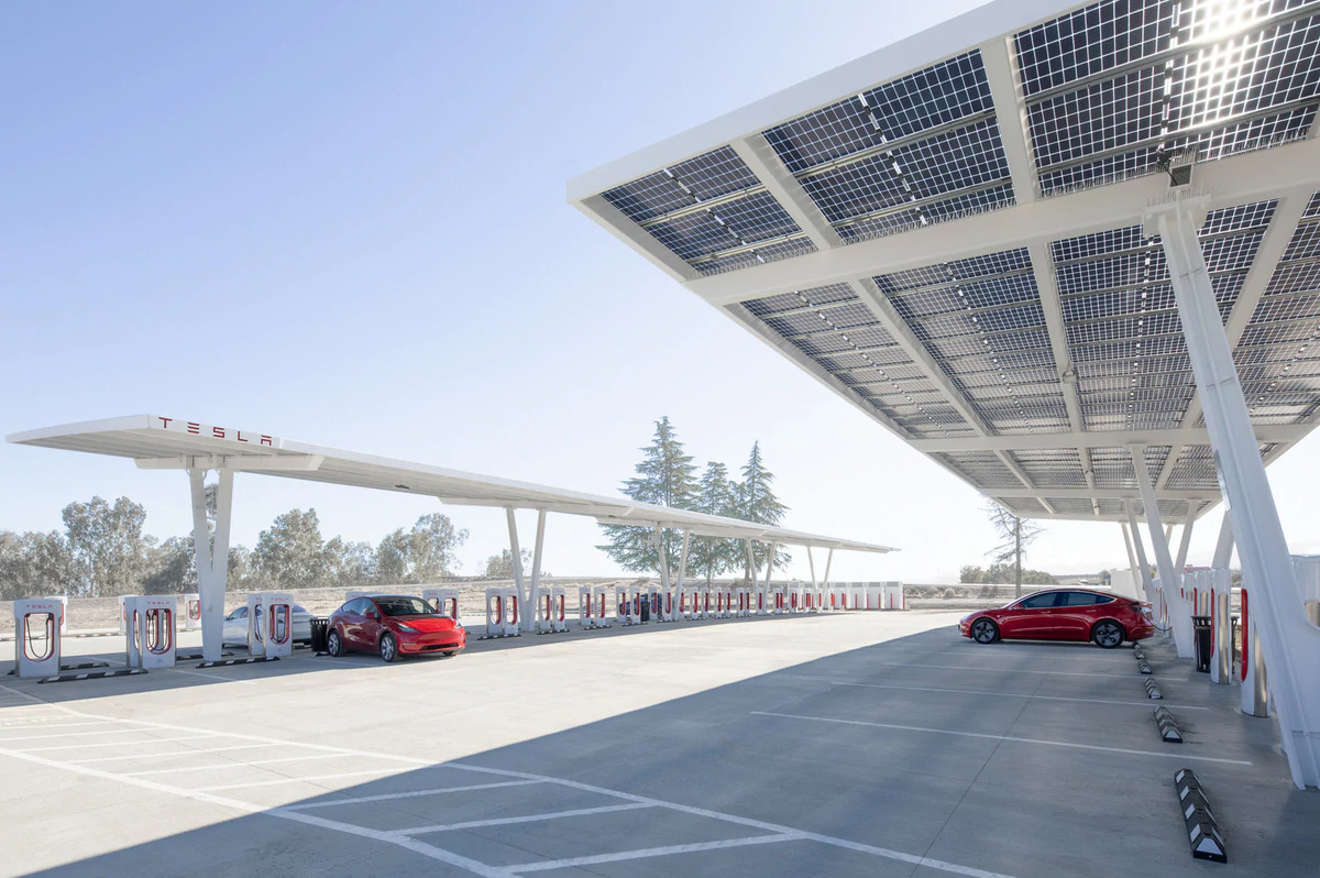 Tesla Is Building the US’ Largest Supercharger Station with 100 Stalls ...